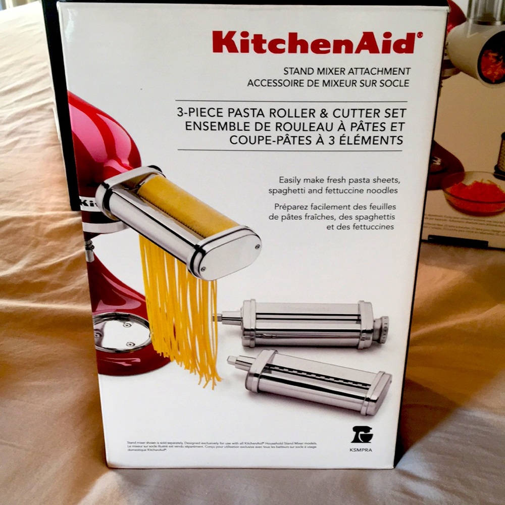 BRAND NEW KitchenAid Stand Mixer Attachment 3 - PIECE PASTA ROLLER & CUTTER SET…